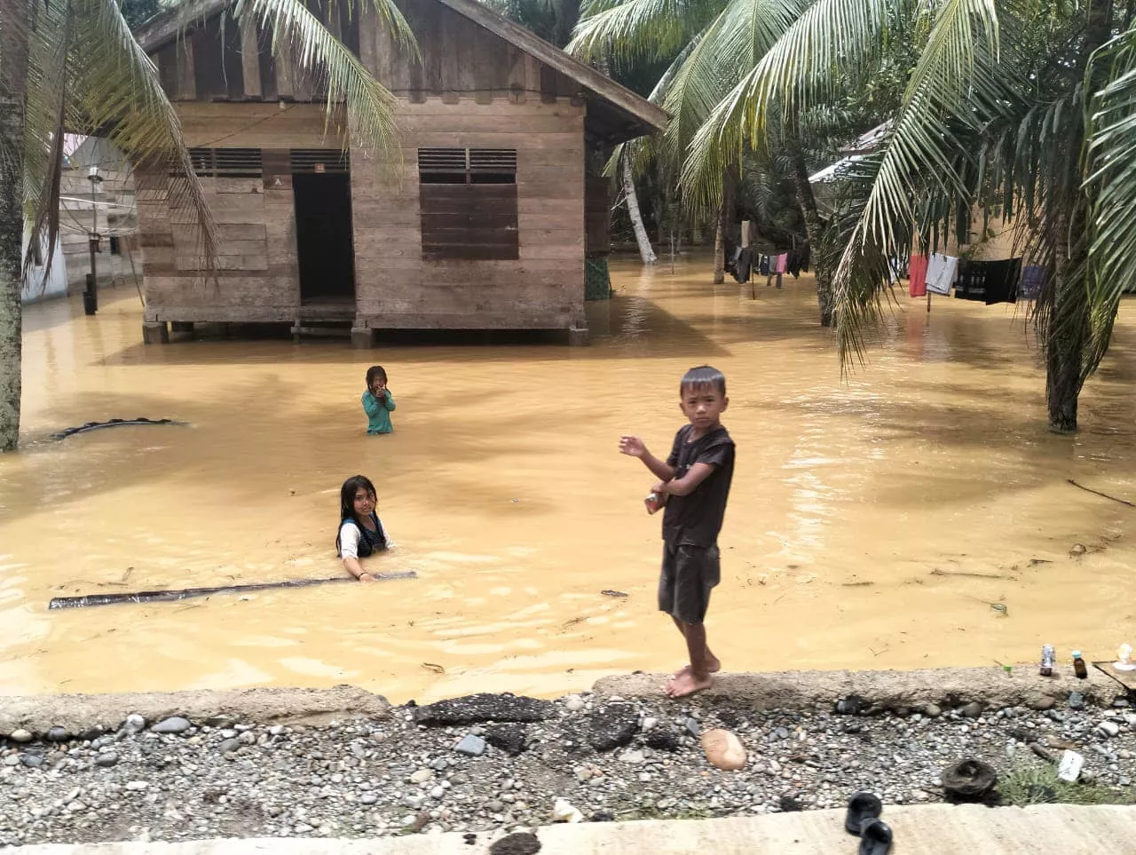 Banjir Rendam Ratusan Rumah di Nagan Raya, BMKG Prediksi Hujan Lebat Masih Berlanjut