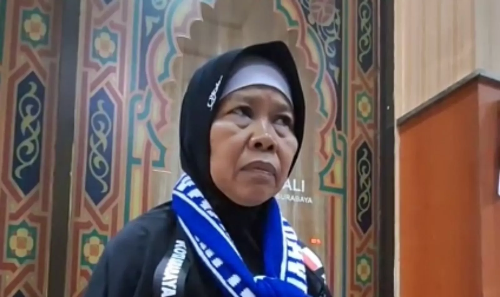 Embarkasi Surabaya Berangkatkan 20 Kloter ke Arab Saudi, 12 Jemaah Tertunda di AHES