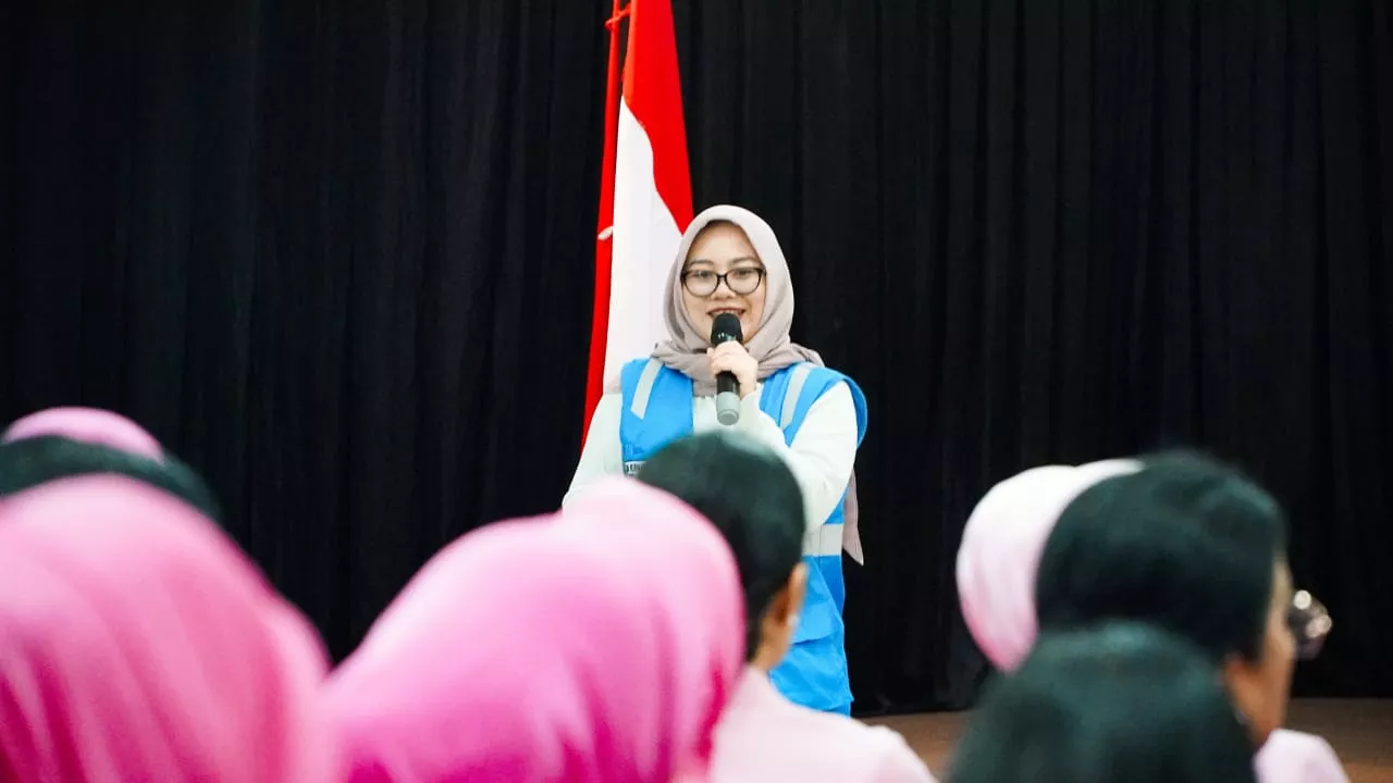 Srikandi PLN Jakarta Raya Mengajar, Mahasiswa LP3I Gali Lebih Dalam Peran Humas di Era Digita