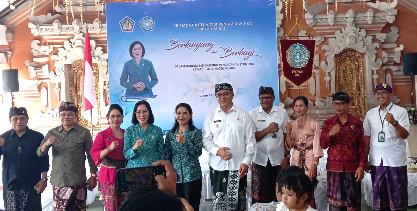 Kedes Temesi Apresiasi Program 'Berkunjung dan Berbagi' Bimtek Aku Hatinya PKK dan Desa Peduli Gigi