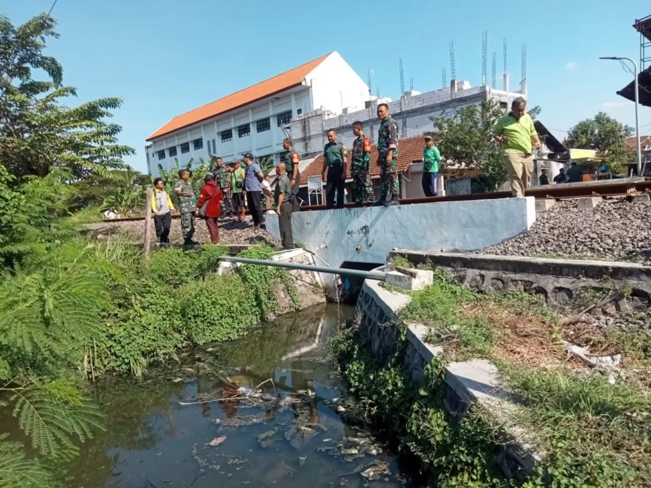DKPP Surabaya dan Kodim 0830 Kolaborasi Tingkatkan Ketersediaan Air Petani Sidorejo