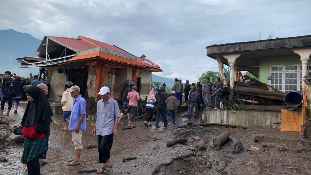 Banjir Bandang dan Lahar Dingin Gunung Marapi Tewaskan 37 Orang di 4 Kabupaten, Sumbar