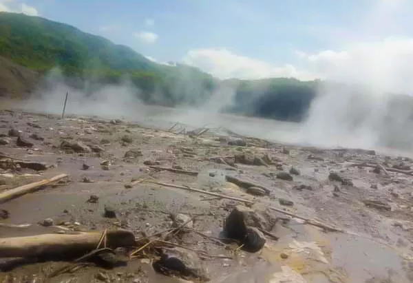 Kawah Nirwana Erupsi 3 Kali, BPBD Lampung Barat Imbau Wisatawan Tidak Mendekati Kawah