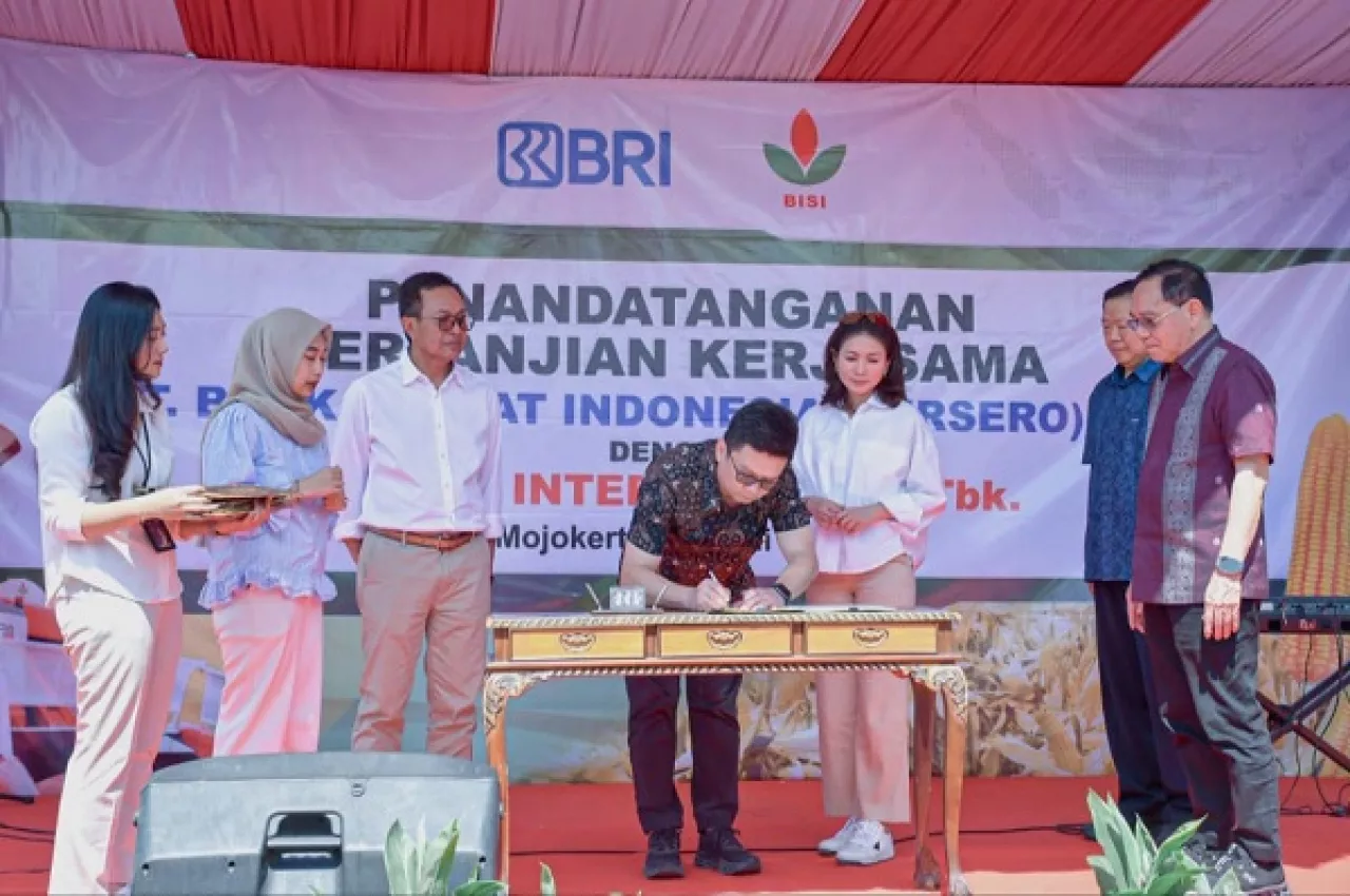 Kerjasama dengan BISI, BRI Kucurkan Kredit untuk Pembiayaan Alat Pertanian