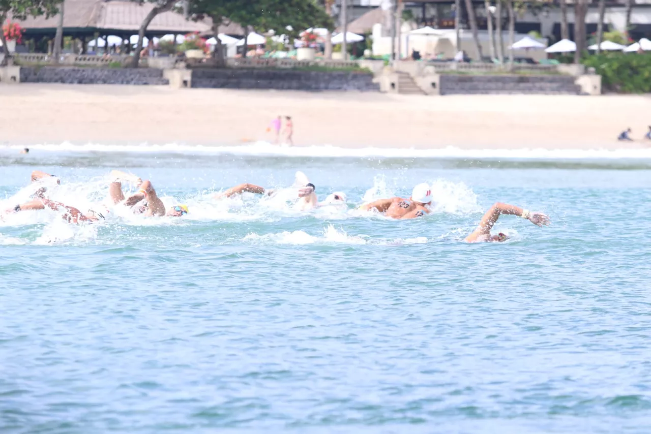 Open Water Swimming Championships Bali, Indonesia Dapat Dua Emas