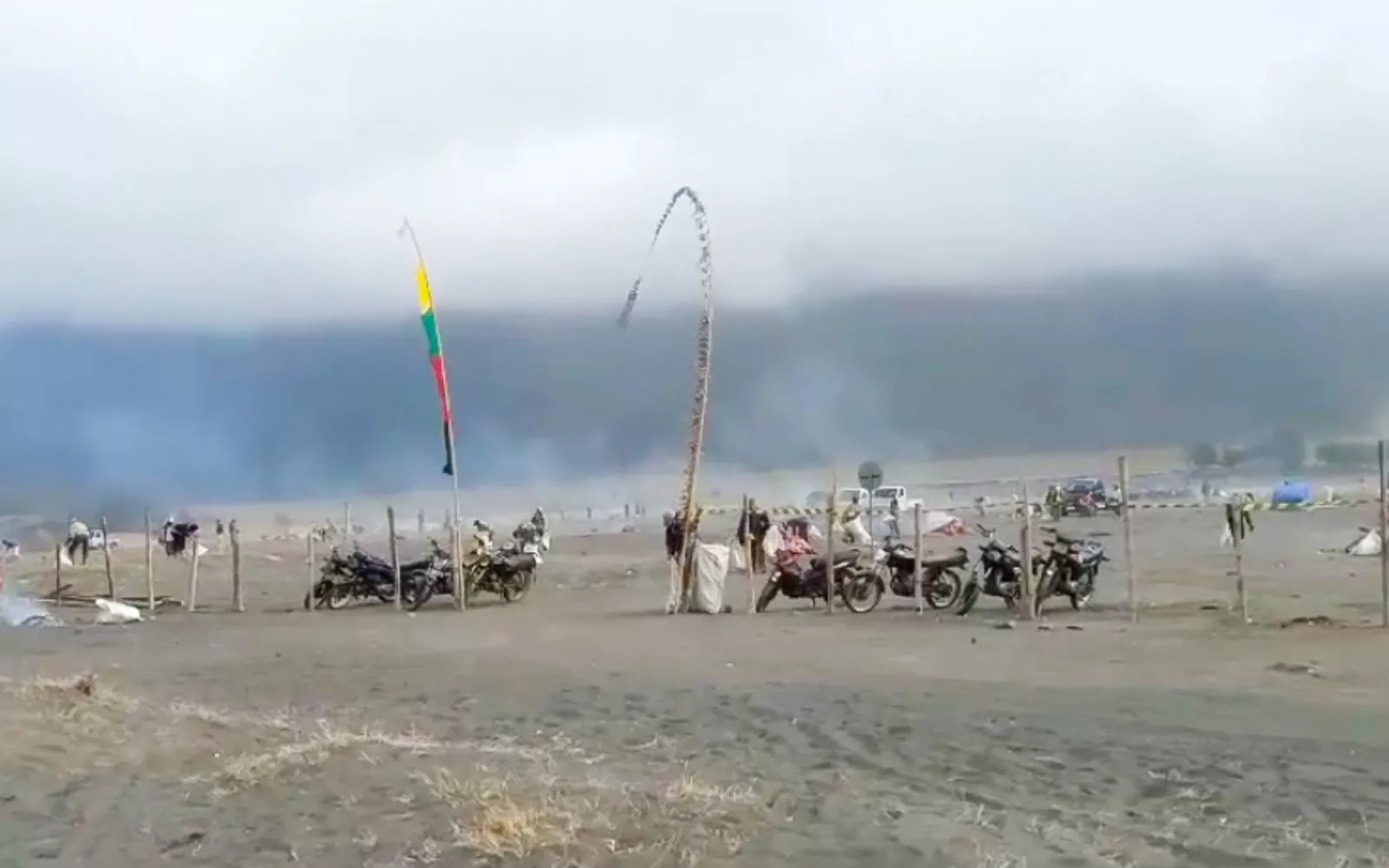 Kebakaran Kembali Melanda Kawasan Gunung Batok Bromo, 50 Hektar Lahan Hangus