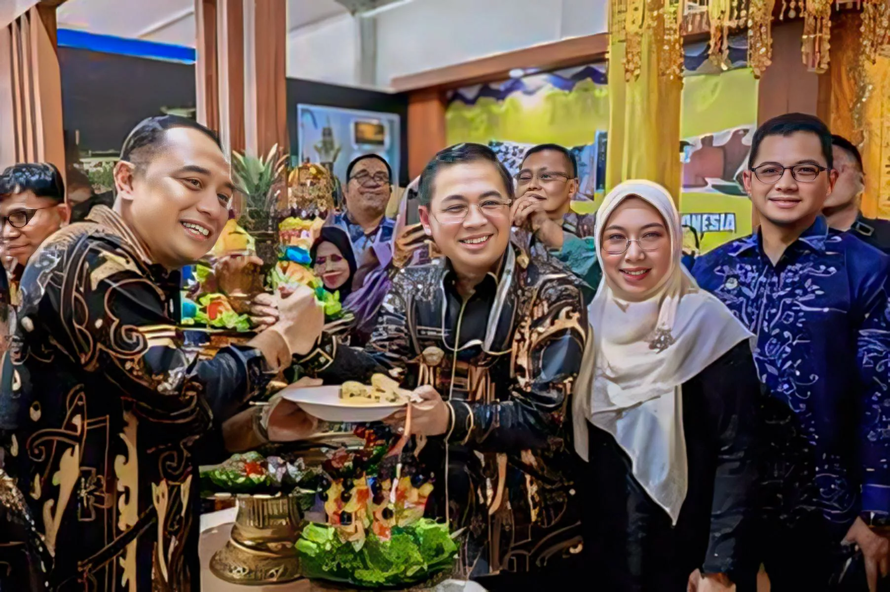 Wali Kota Surabaya Eri Cahyadi Paparkan Hasil Rakernas XVII APEKSI 2024 di Balikpapan