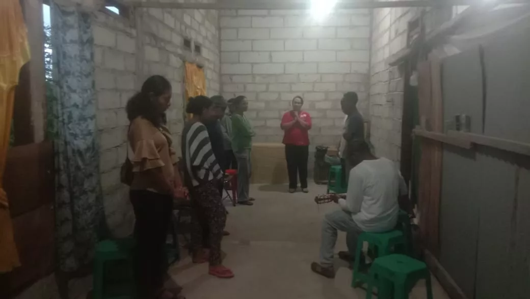 Ibadah Pemuda GPdI, Desi Pratasik: Jangan Berhenti Mencari Tuhan dan Jangan Hanya Mencari Duniawi