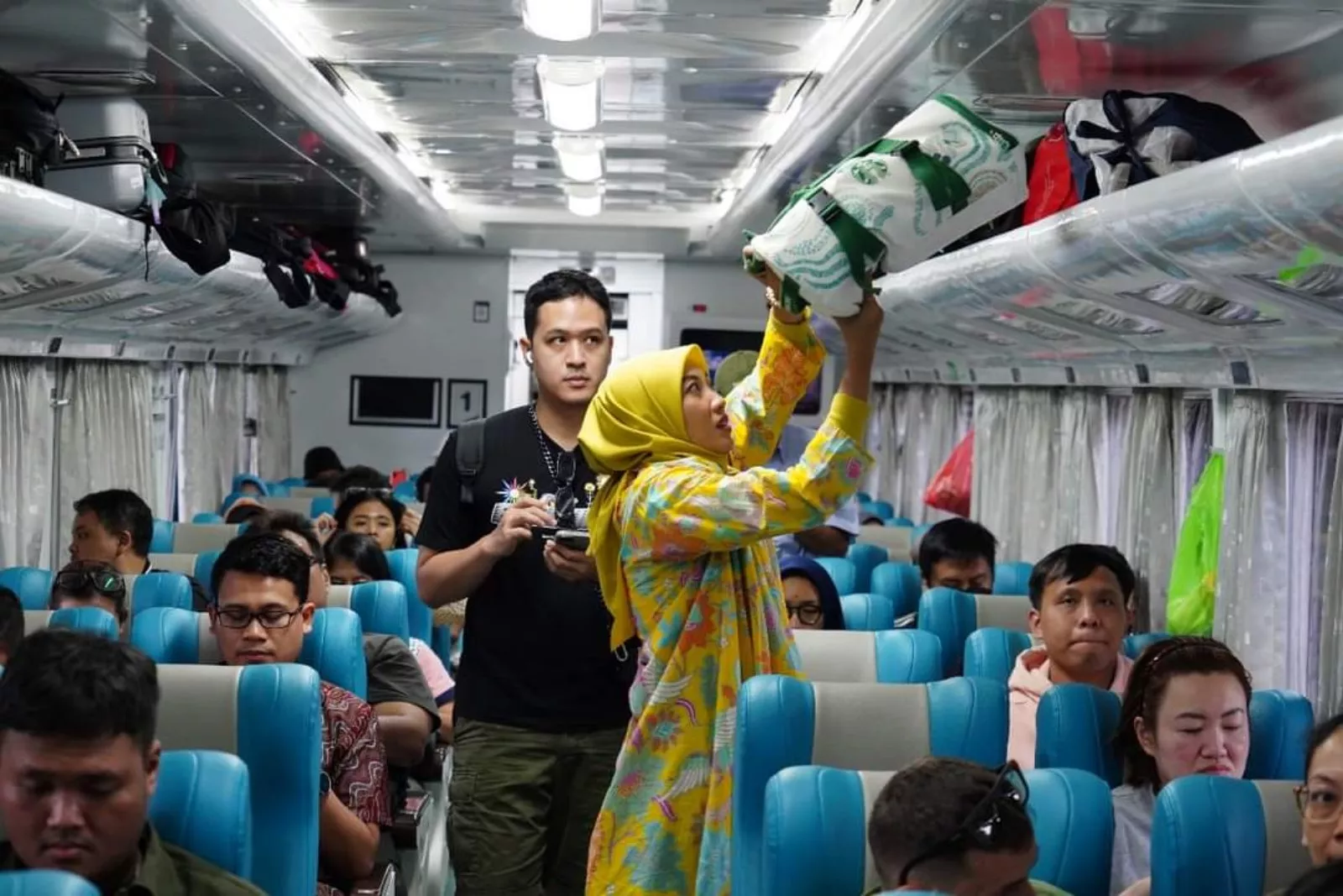 Hari Ini Kereta Api Indonesia Mengalami Lonjakan Penumpang Arus Balik Liburan Idul Adha 2024
