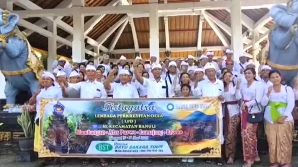 LPD Kecamatan Bangli Gelar Tirta Yatra di Empat Pura di Luar Bali