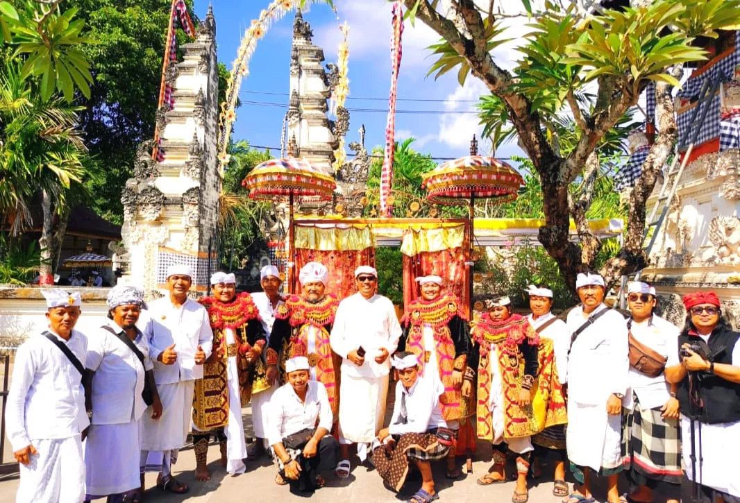 Forkom Taksu Bali: Menghidupkan Tradisi dan Budaya Melalui Kegiatan Ngaturan Ngayah