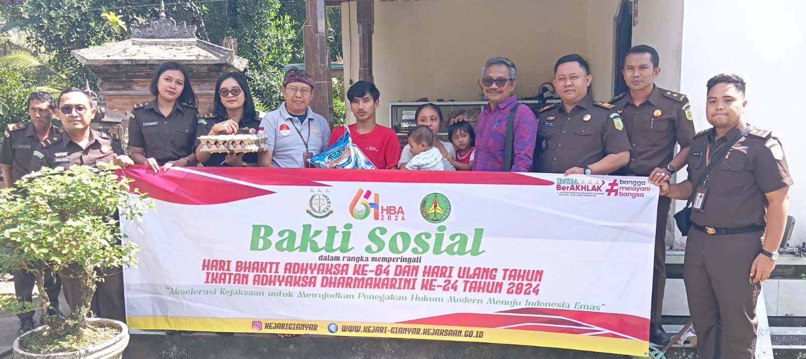 Kejaksaan Negeri Gianyar Gelar Bakti Sosial dalam Rangka Hari Bhakti Adhyaksa ke 64