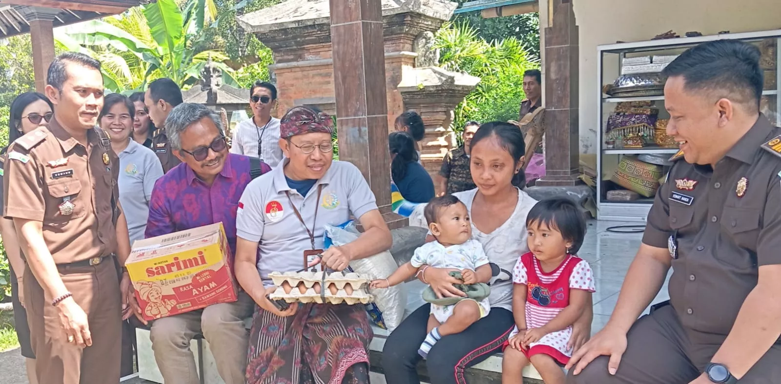Kades Petak Apresiasi Kejaksaan Negeri Gianyar Gelar Bakti Sosial Hari Bhakti Adhyaksa ke 64