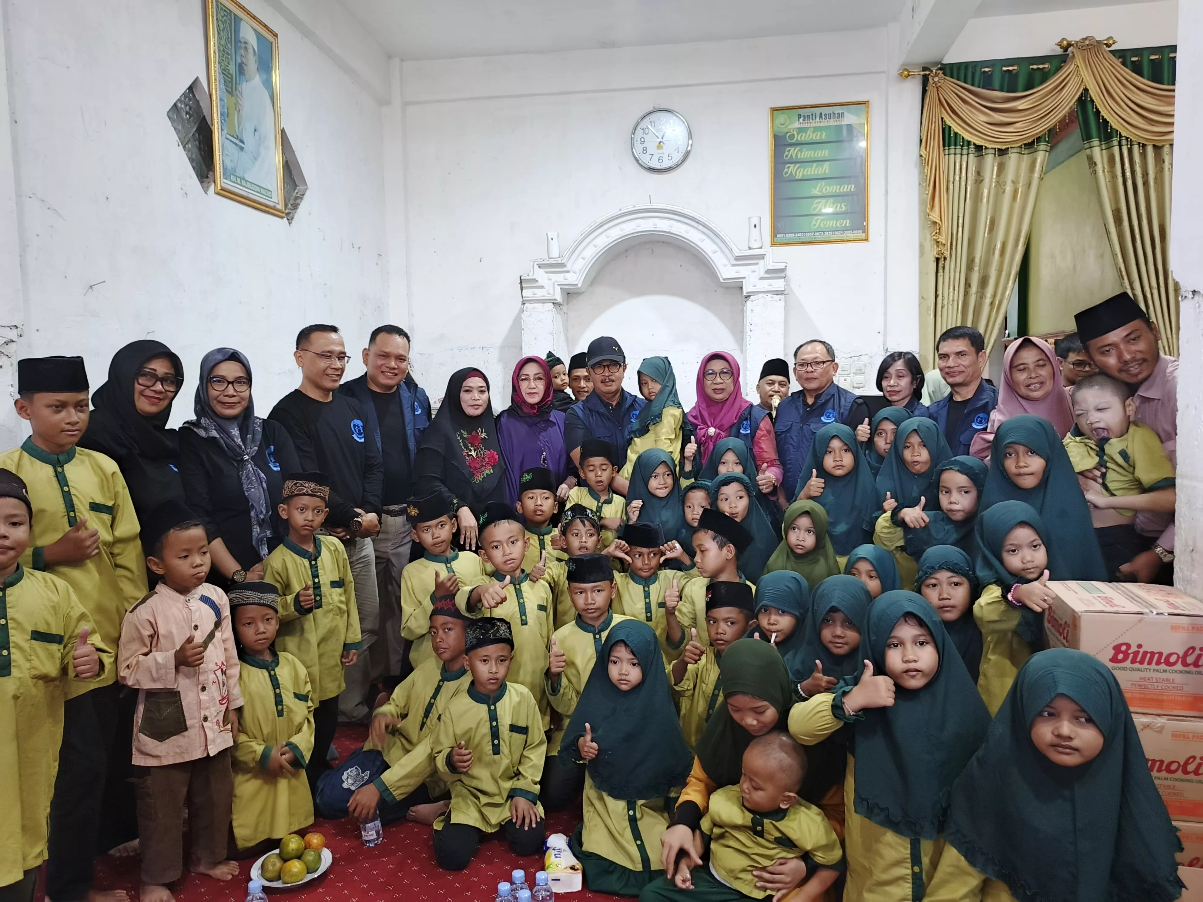 Mahkamah Agung RI Bagi Sembago dengan Anak-anak di Panti Asuhan
