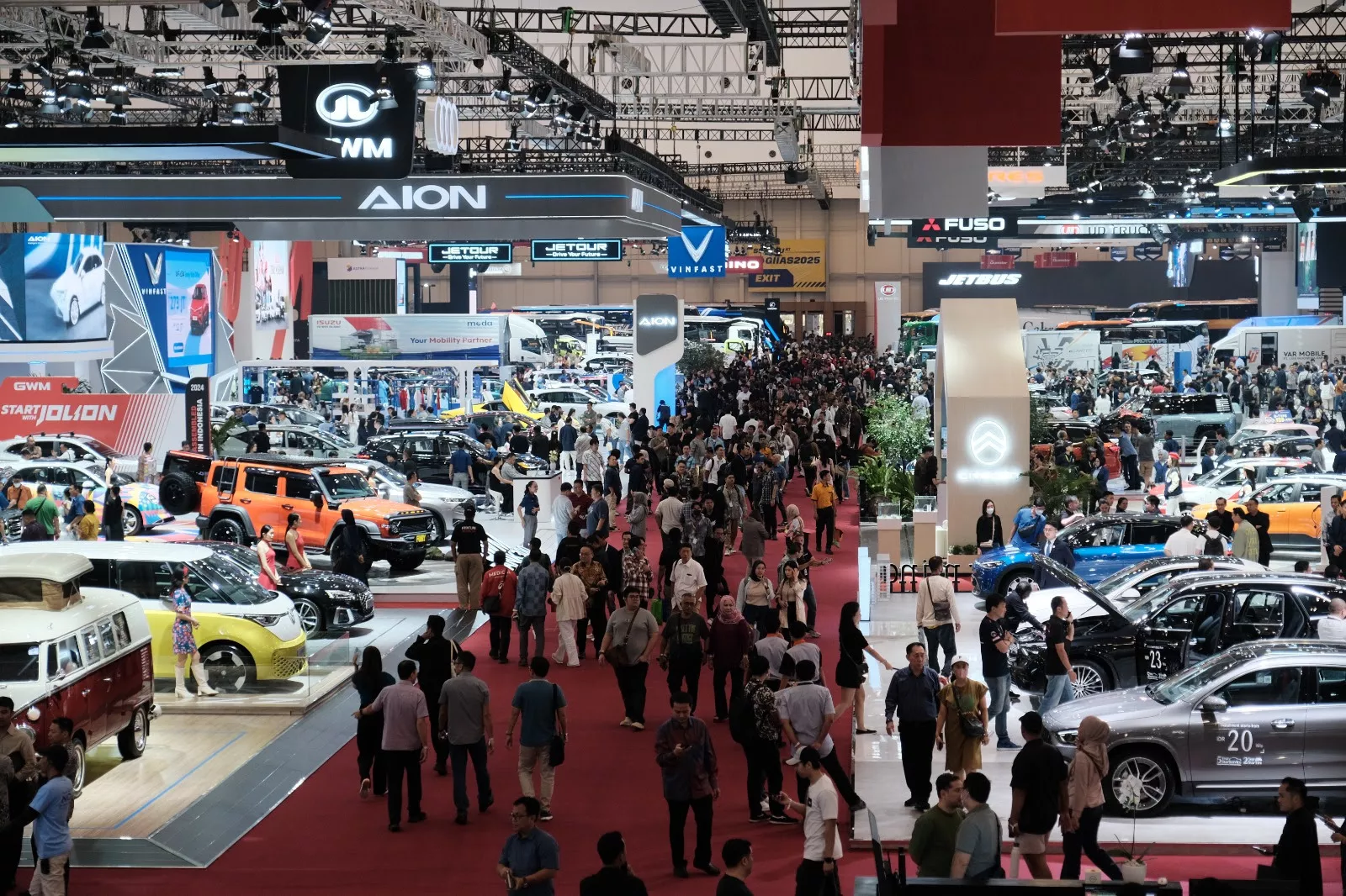 GIIAS 2024 Dibuka untuk Umum hingga 28 Juli, Merek Global Pamerkan Inovasi dan Teknologi Terbaru