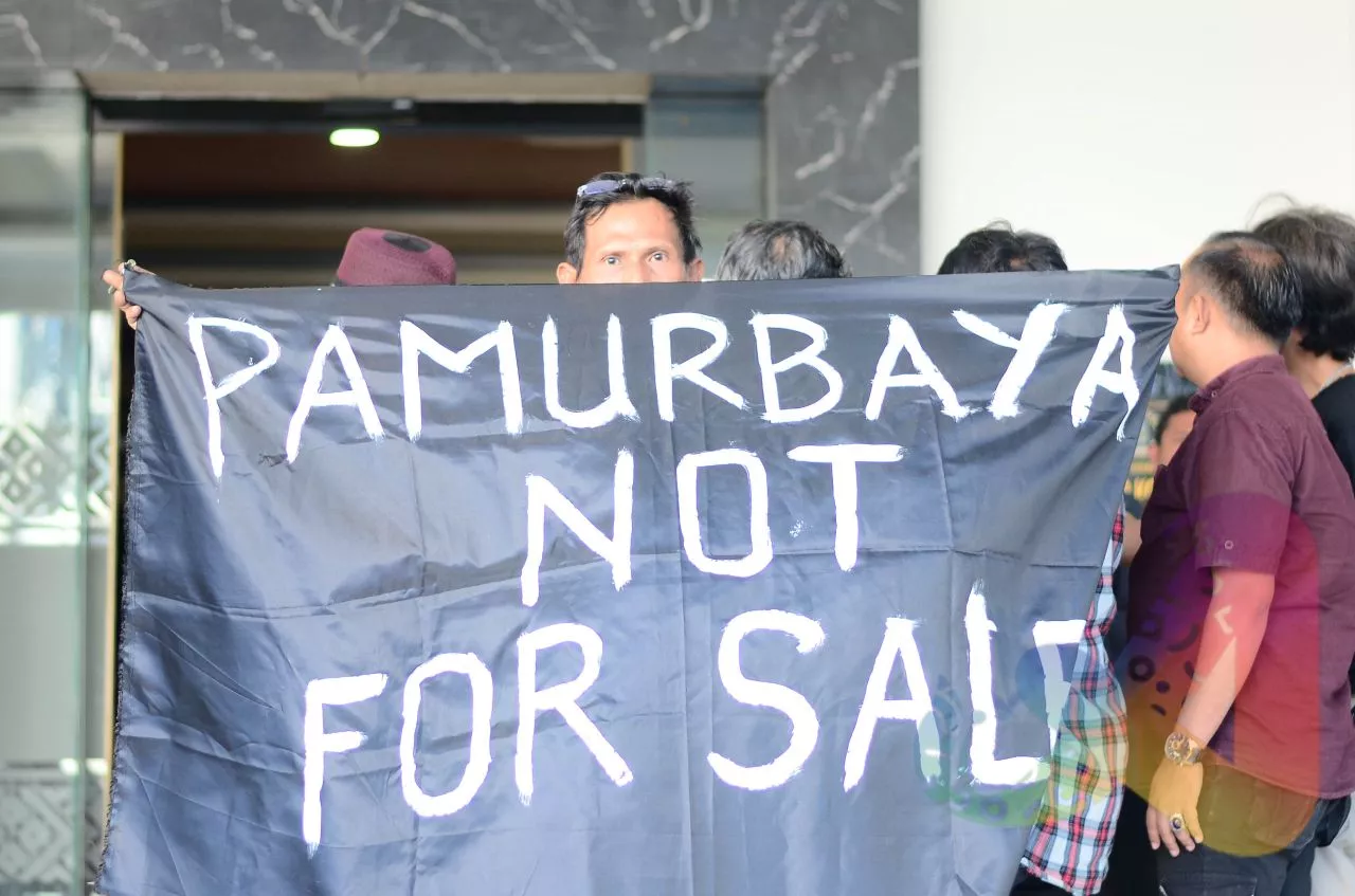 Tolak Reklamasi PSN, LPMK dan AMPS Kenjeran Gelar Aksi di Gedung DPRD Kota Surabaya