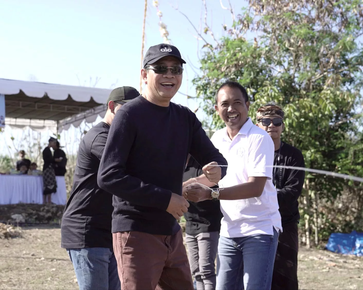 Ketut Suiasa, Apresiasi Peran Pemuda Milenial dalam Pilkada 2024 saat Membuka Bakti Dharma Kite Festival