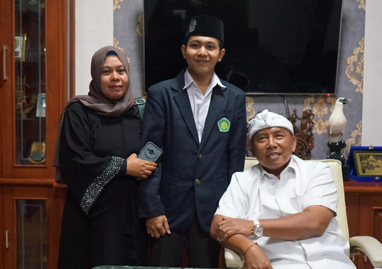 Bupati Tamba Beri Dukungan Ahmad Azmi, Wakili Bali pada MTQ Nasional di Kaltim