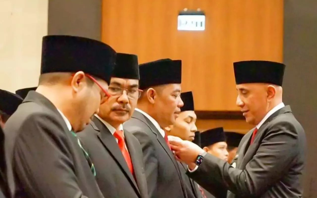 Simbiosis Bank dan Legislator, Puluhan Anggota DPRD Bangkalan Gadaikan SK