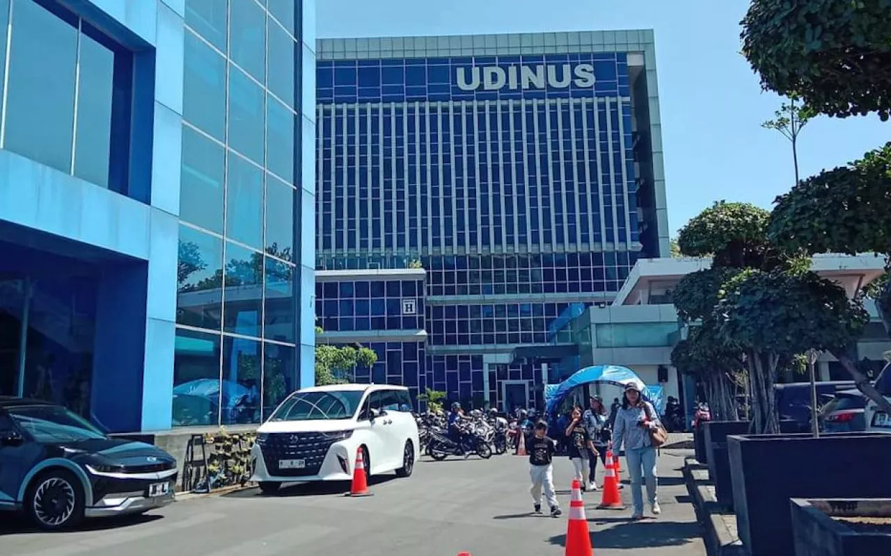 Mahasiswa Udinus Tewas Ditawur 7 Orang di Depan SPBU Semarang