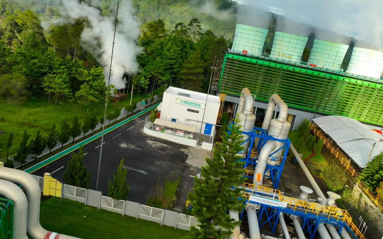 PLN Gandeng Pupuk Indonesia dan ACWA Power Kembangkan Proyek Hidrogen Hijau