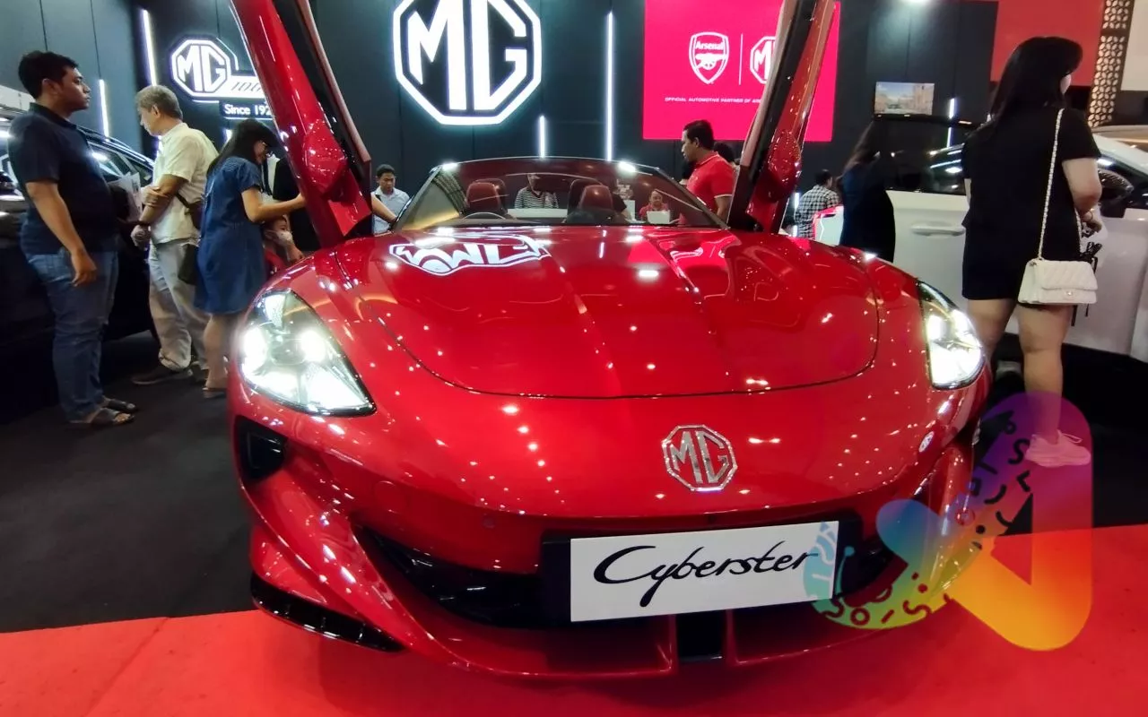 GIIAS Surabaya 2024 Cetak Rekor Area Pameran Terluas, Hari Terakhir Pengunjung Pilih Mobil Favorit