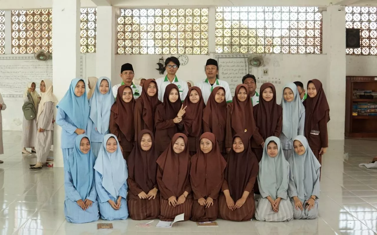 AWS Gelar Pelatihan Jurnalistik di Pondok Pesantren Tertua Madura ‘Nazhatut Thullab’