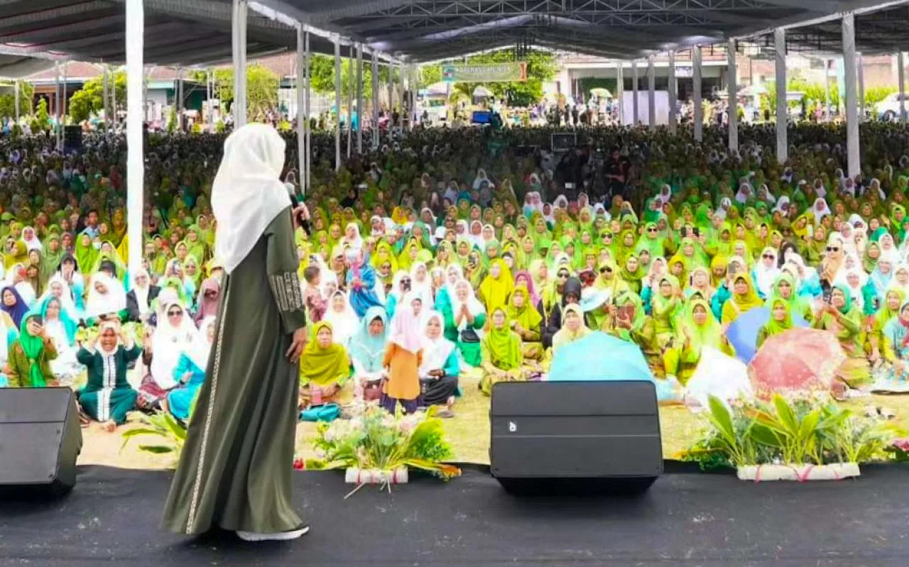 Khofifah Indar Parawansa Resmikan Graha Muslimat NU Blitar, Minta Doa Restu untuk Pilgub Jatim