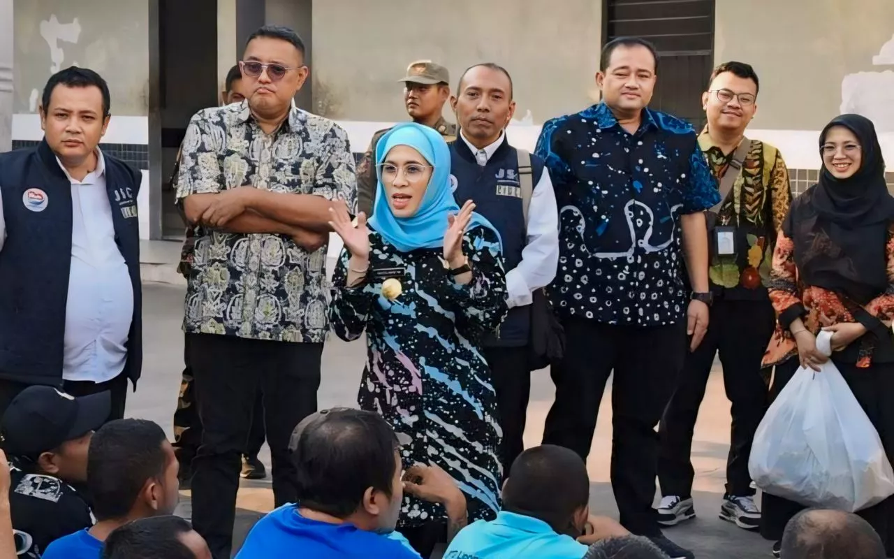 Kunjungi Liponsos Keputih, Restu Novi Soroti Persoalan Kesehatan Mental Warga Surabaya