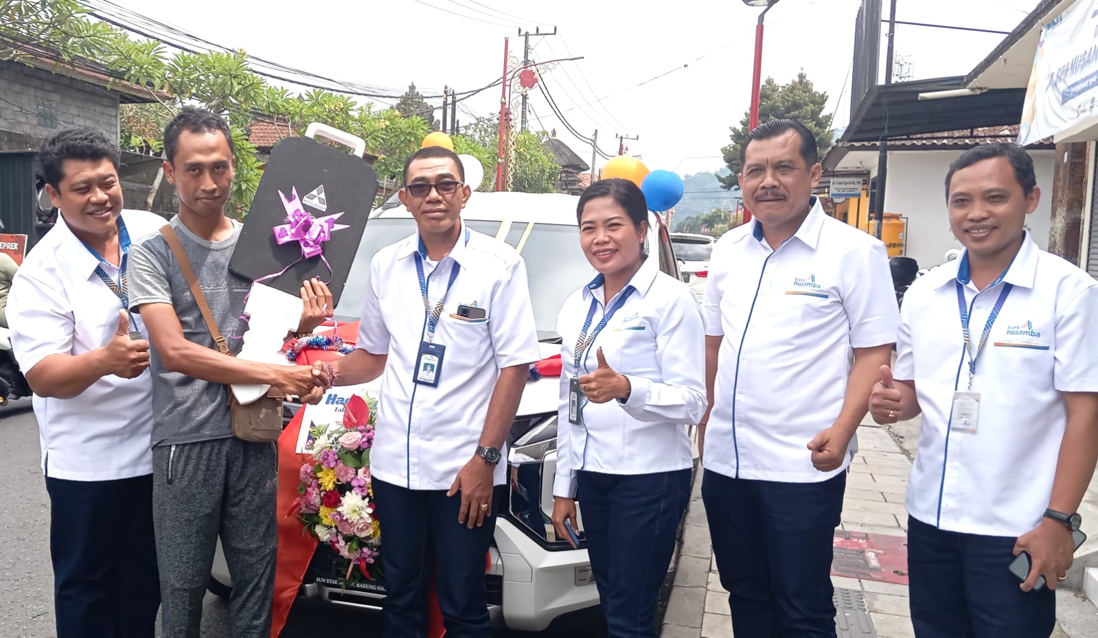 BPR Nusamba Tegalalang Serahkan Hadiah Utama Mobil MITSUBISHI XPANDER CROSS MT untuk Nasabah Setia