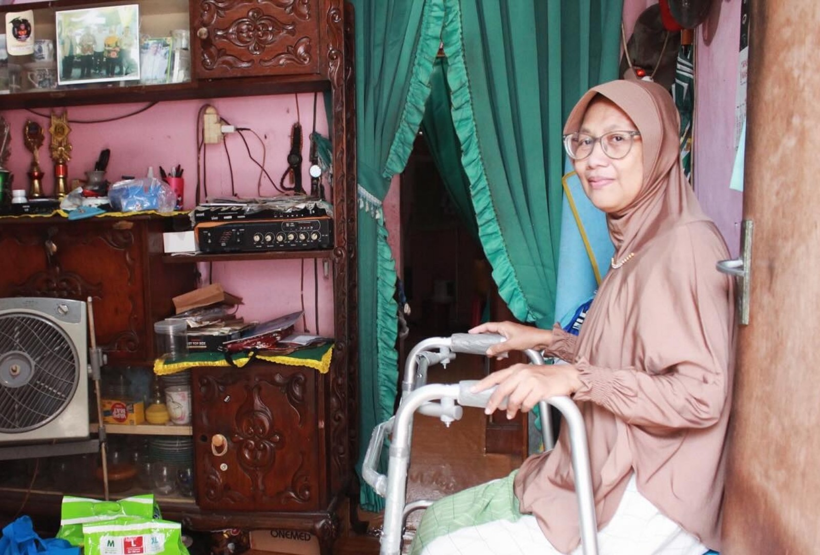 Eri Cahyadi Ngantor di Embong Kaliasin, Ibu Yuni Beberkan Pelayanan RSUD Soewandhie