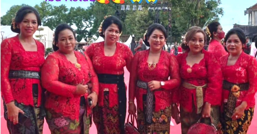 Istri Ketua DPRD Gianyar, Gusti Ayu Warsini, Dorong Pengelolaan Sampah yang Lebih Baik di Gianyar