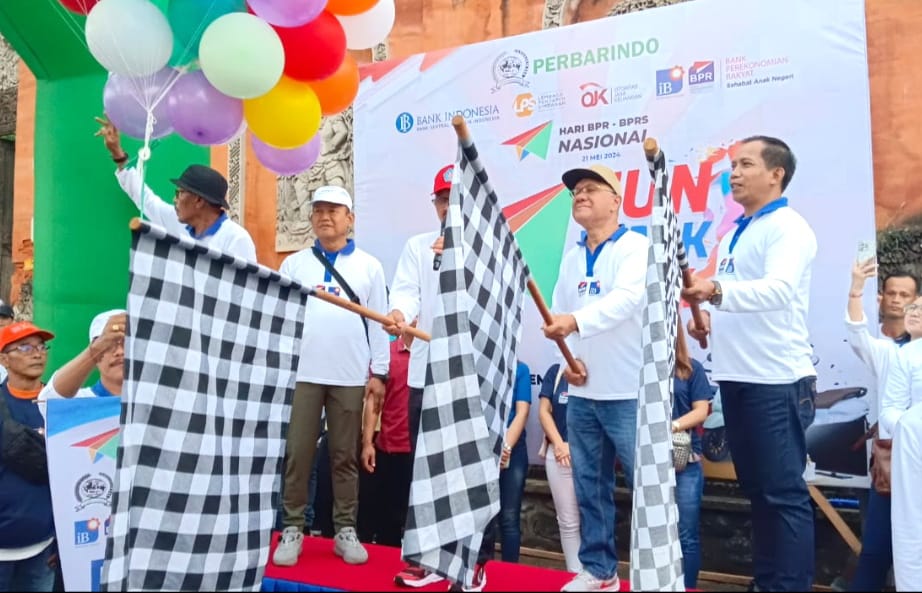 Puncak HUT BPR-BPRS 2024, Fun Walk dan Bazar Sembako Meriahkan Perayaan