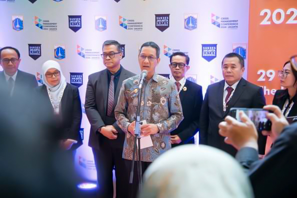 Simbol Solusi Krisis Lingkungan, Delegasi CMC 2024 Tanam Mangrove di Pulau Bidadari