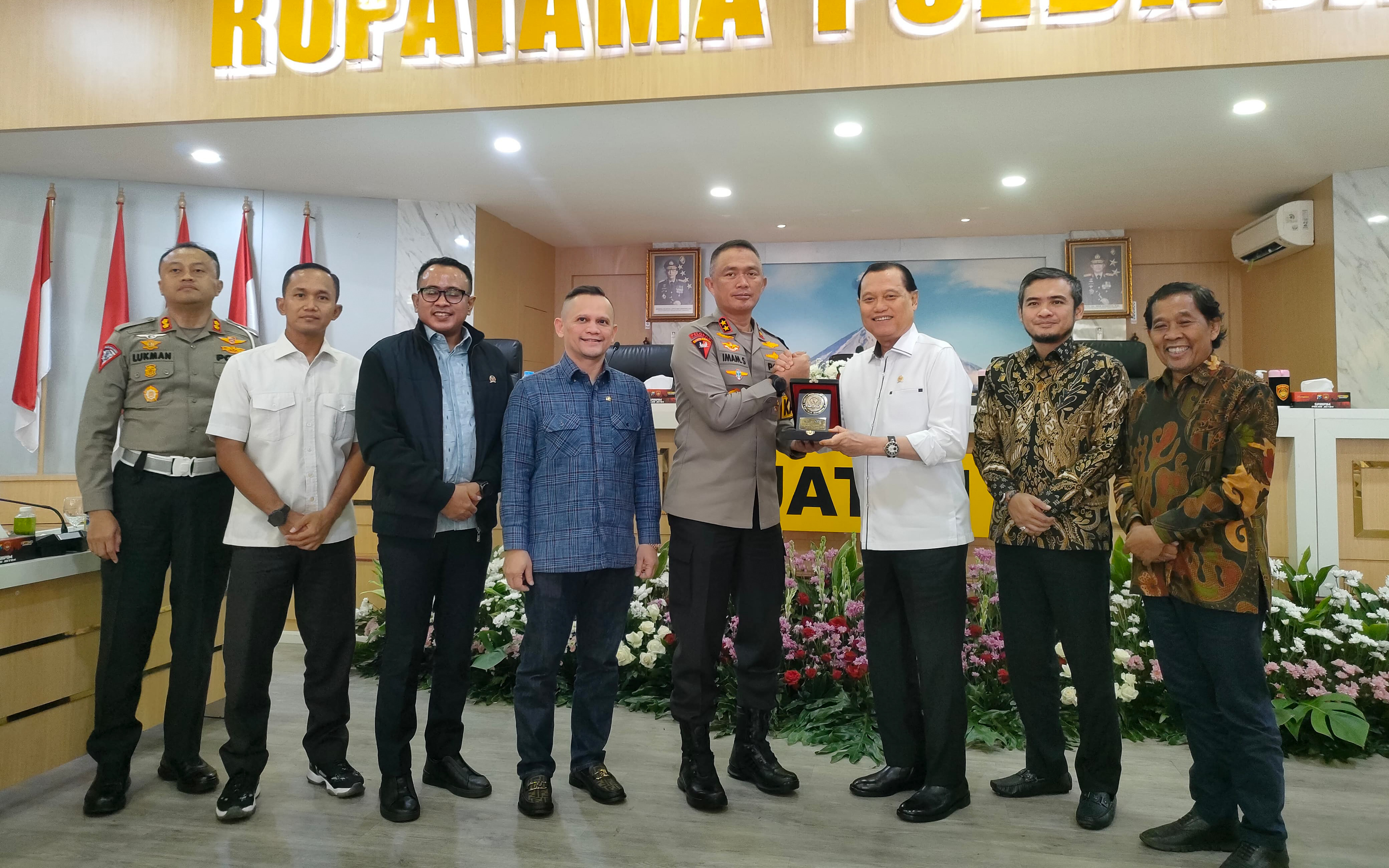 MKD DPR RI Minta Polda Jatim Tindak Tegas Pelaku Penggunaan TNKB DPR RI Palsu