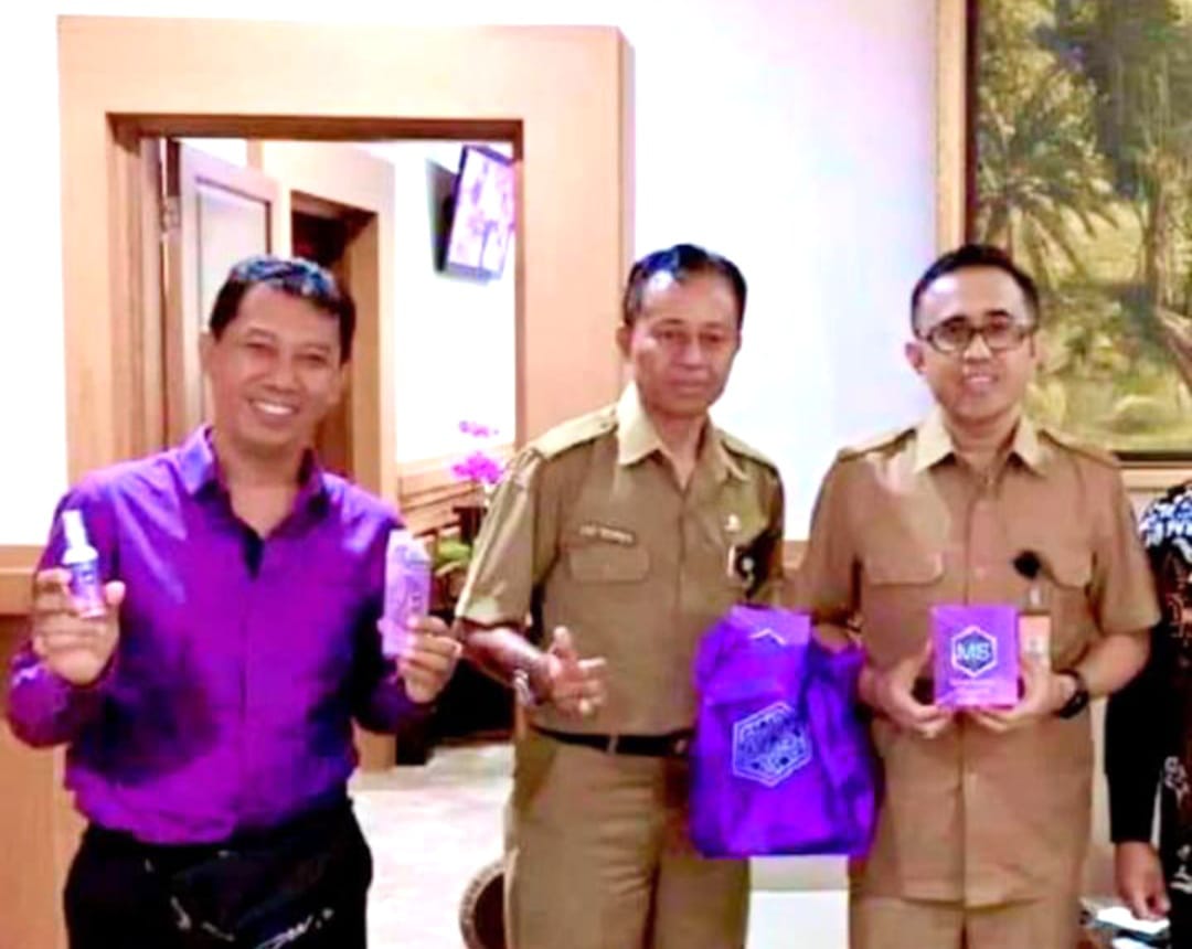 Profil Pendiri Minyak Sari Pure Herbals I Nyoman Raka Arwita