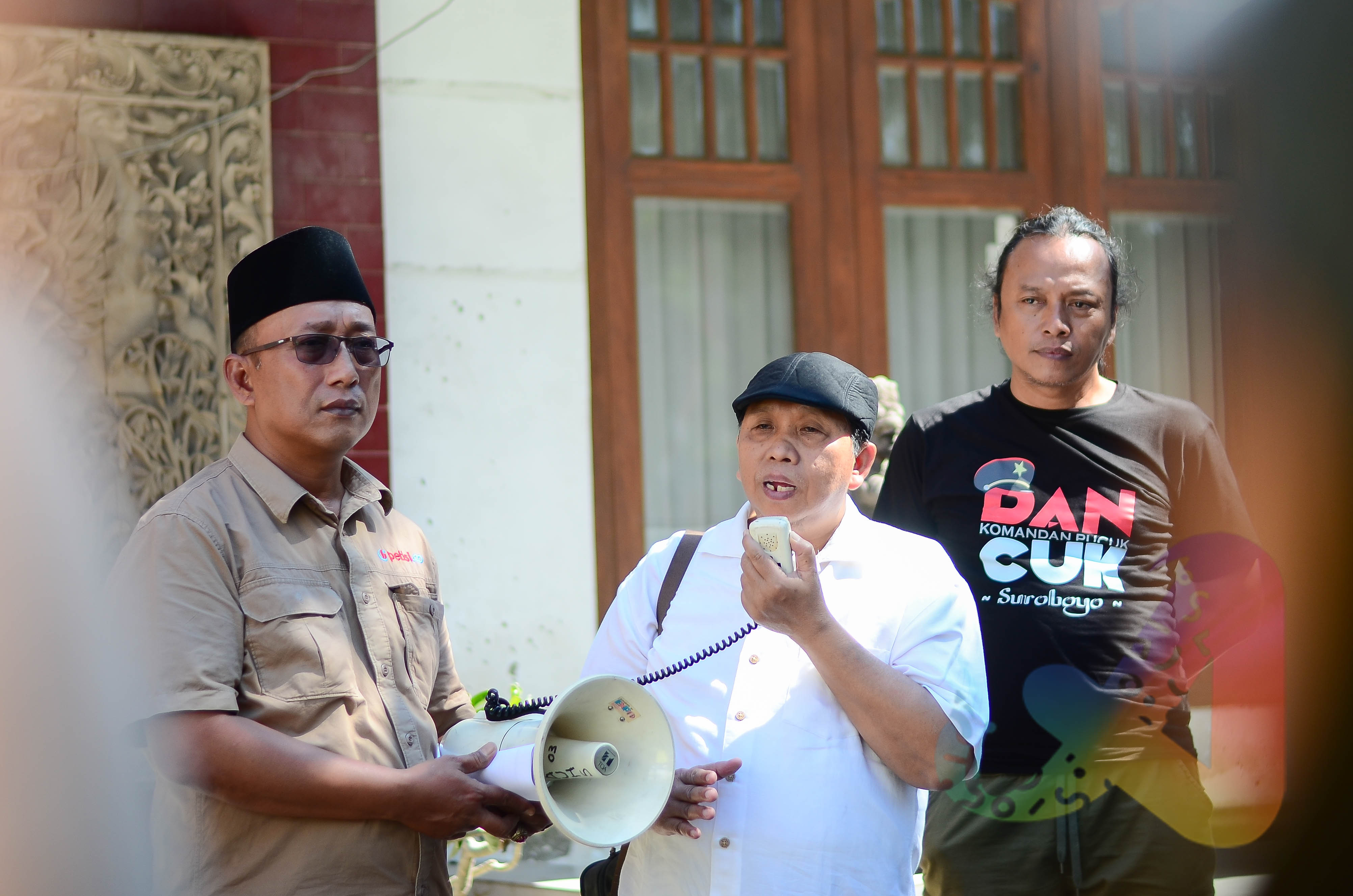 Kisruh di PWI Pusat, PWI Jatim Didemo Puluhan Wartawan, Desak PWI Segera KLB