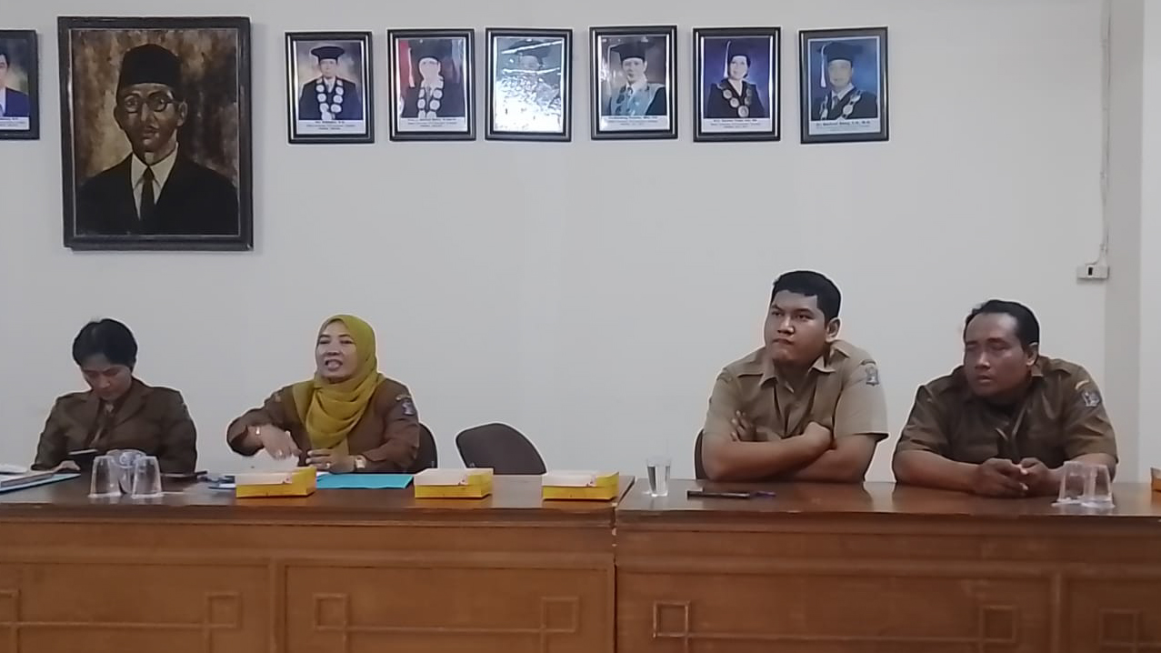 DLH Surabaya Berkunjung ke Unipra, Klarifikasi Kesalahan Soal Retribusi Kebersihan