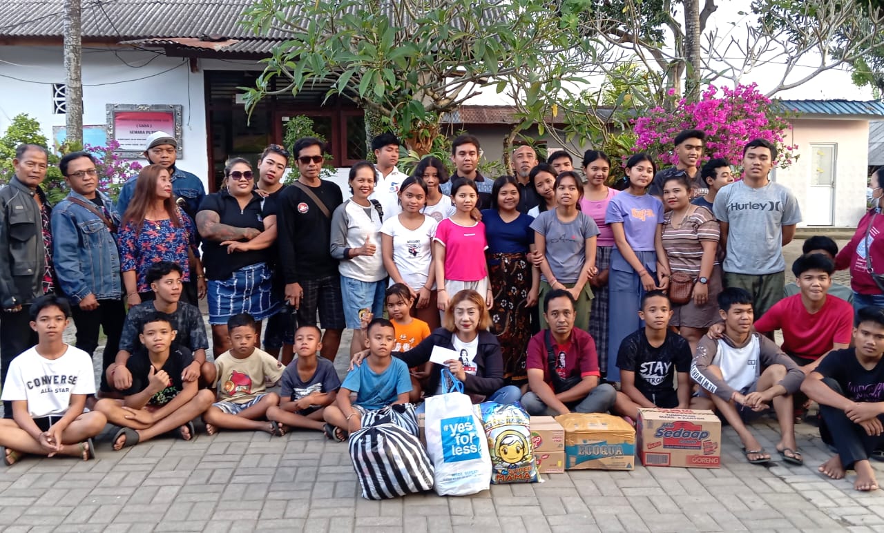 Bunda Ucik Disambut Hangat di Yayasan Semara Putra Klungkung, Penanggung Jawab Apresiasi Kepedulian