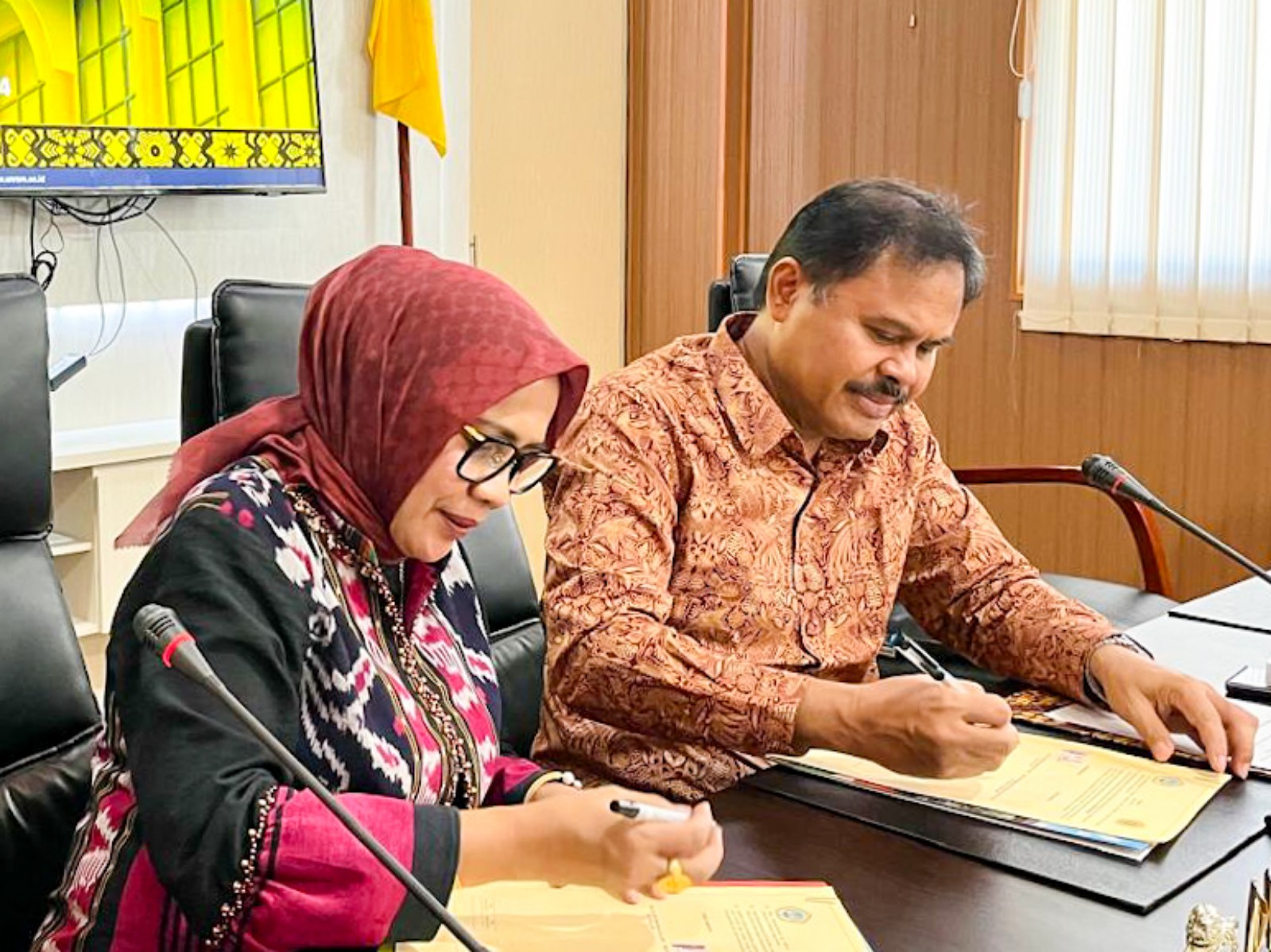 Unitomo dan Unram Teken MOU, MOA, untuk Perkuat Kerjasama Bidang Pendidikan dan Penelitian