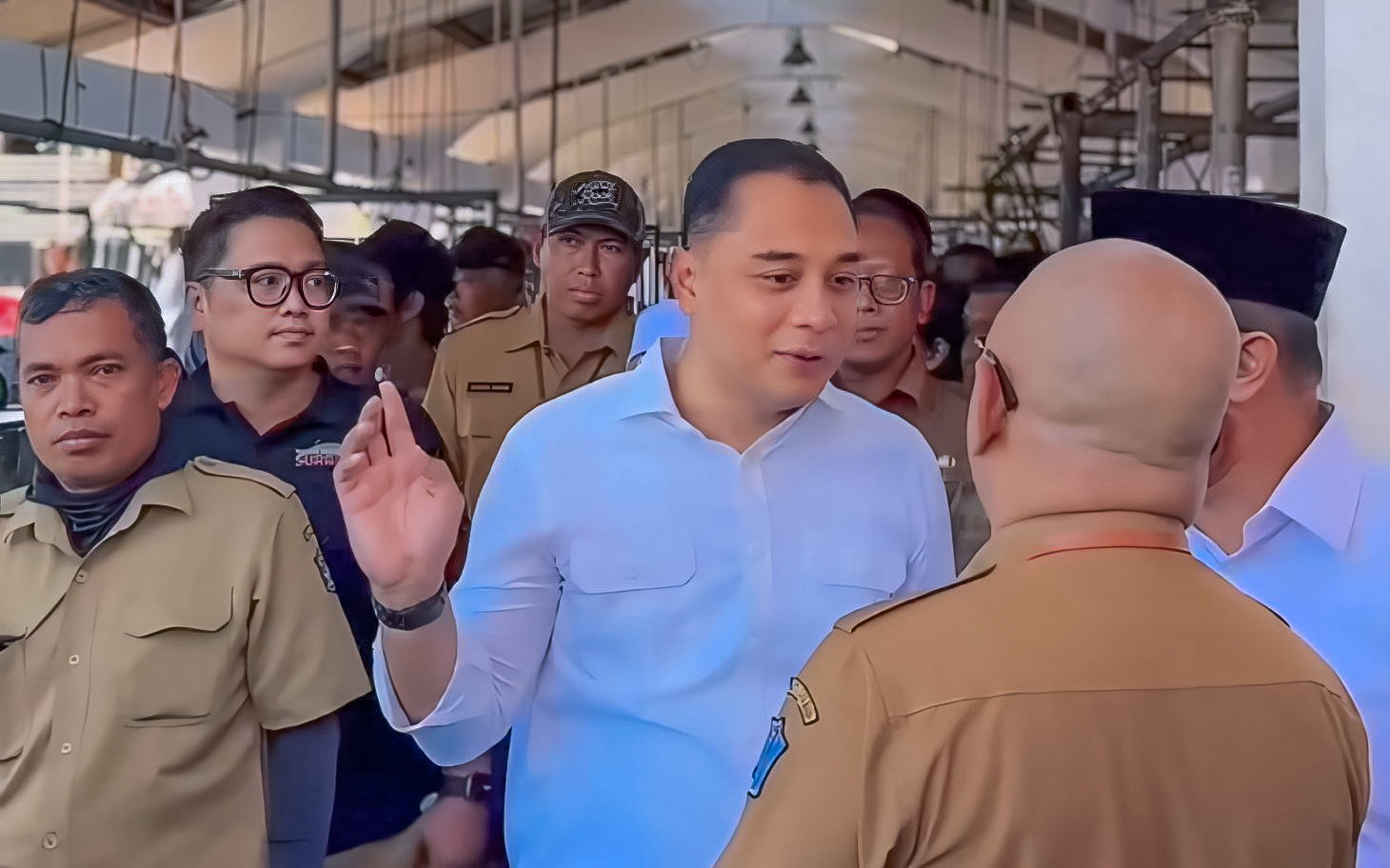 Eri Cahyadi Jadikan Pasar Daging Arimbi Pegirian sebagai Pusat Pasar Daging