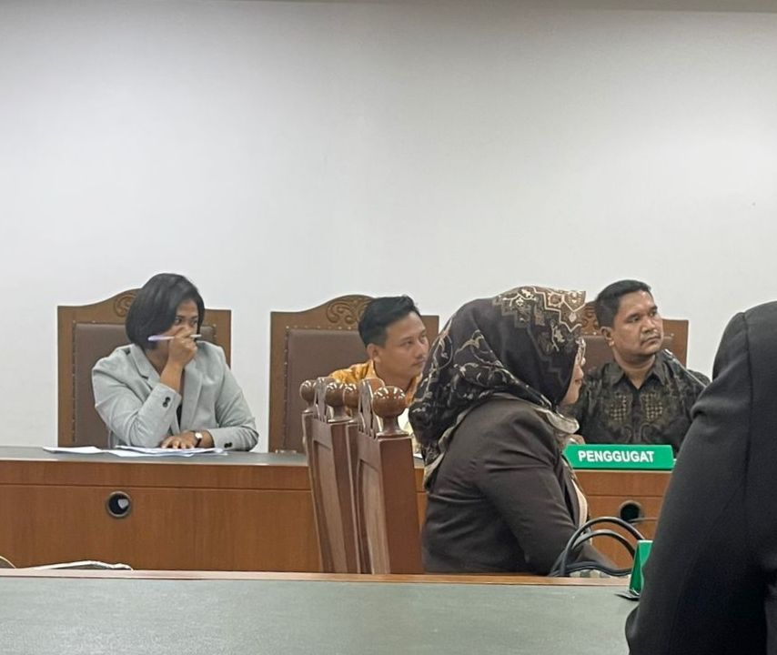 Sidang perdata yang digelar di Pengadilan Niaga Jakarta Pusat, terkait paten KSLL