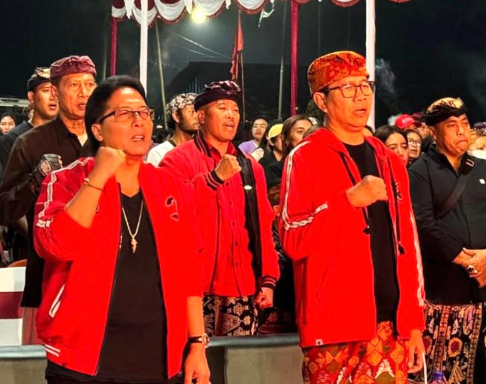 Ketut Suiasa (Kanan) Bersama Bupati Badung Giri Prasta