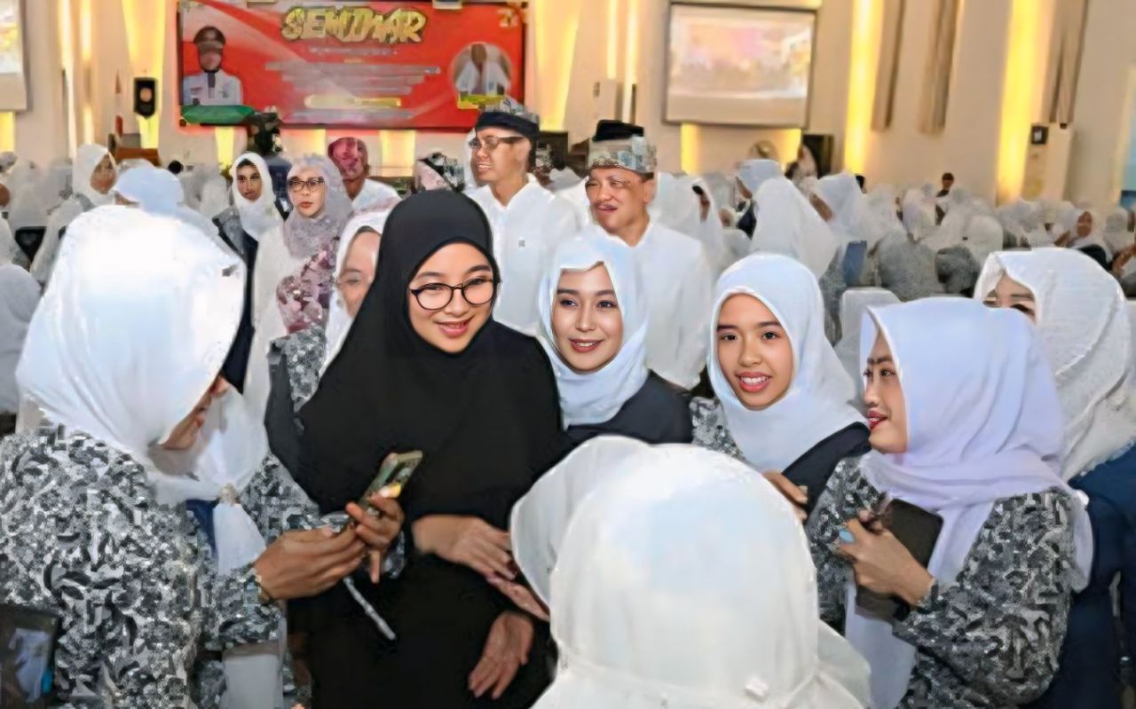 Bupati Ipuk Fiestiandani Puji Inovasi "Barak Pitu" IBI Banyuwangi untuk Cegah Stunting