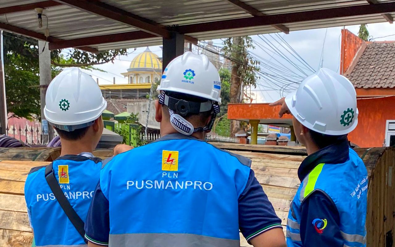 PLN Icon Plus Perkuat Keandalan Jaringan Kelistrikan Jawa Timur Melalui Uji Coba Fiber Optic