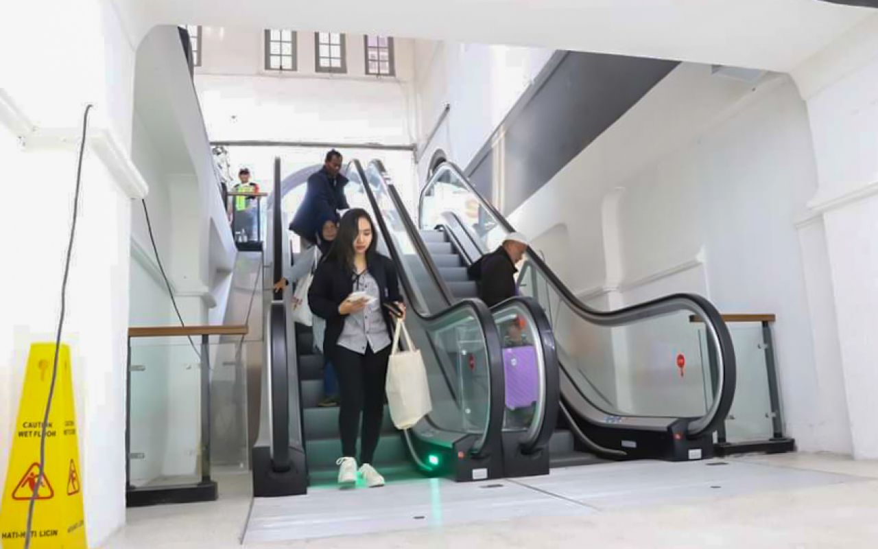 Eskalator di Stasiun Pasar Senen Rampung, KAI Lanjutkan Pembangunan Tahap Dua