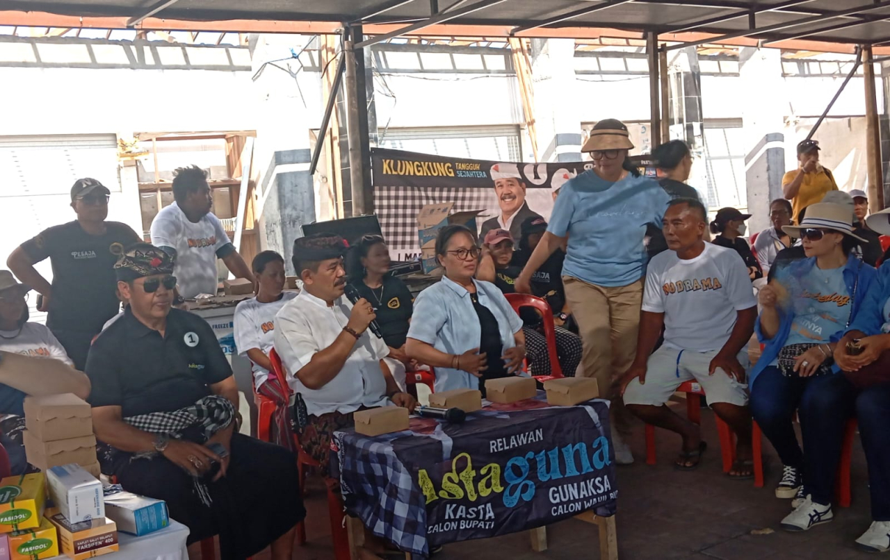 Deklarasi Relawan Perempuan Pro Perubahan di Pasar Kusamba, Dukungan Solid untuk Pasangan ASTAGUNA