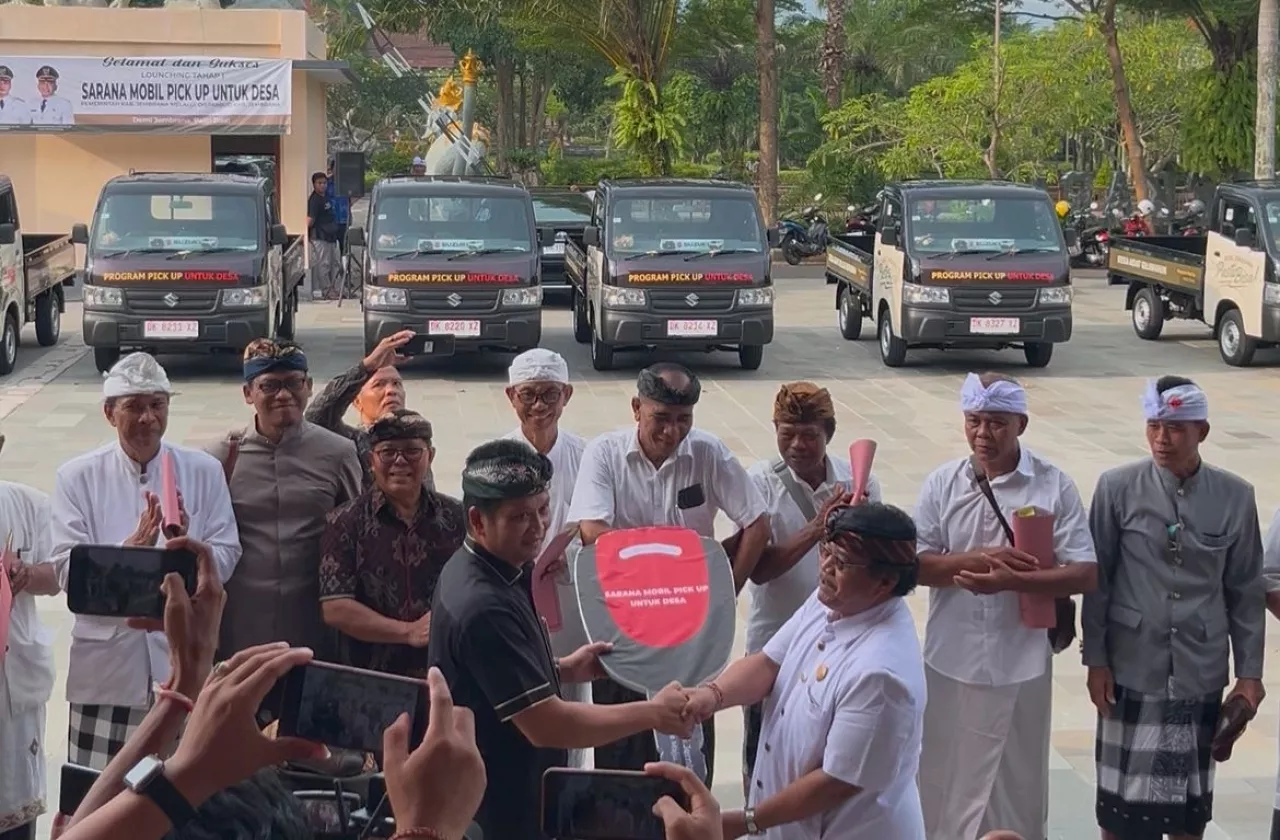 Dukung Pelestarian Adat dan Budaya, Pemerintah Kabupaten Jembrana Luncurkan Program Mobil Pickup