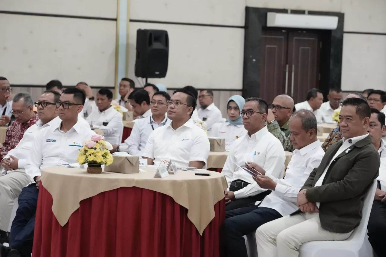 PLN - Pindad Sinergi Kembangkan Pembangkit Listrik Bersih Untuk Wilayah 3T