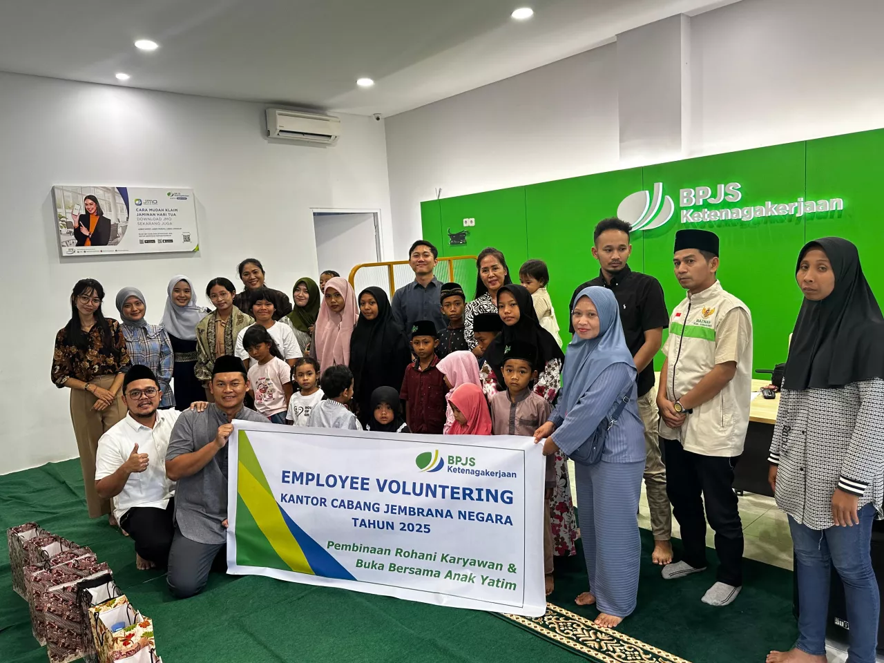 Employee Volunteering Bulan Ramadan,BPJS Ketenagakerjaan Jembrana Serahkan Bantuan Panti Yatim-Piatu